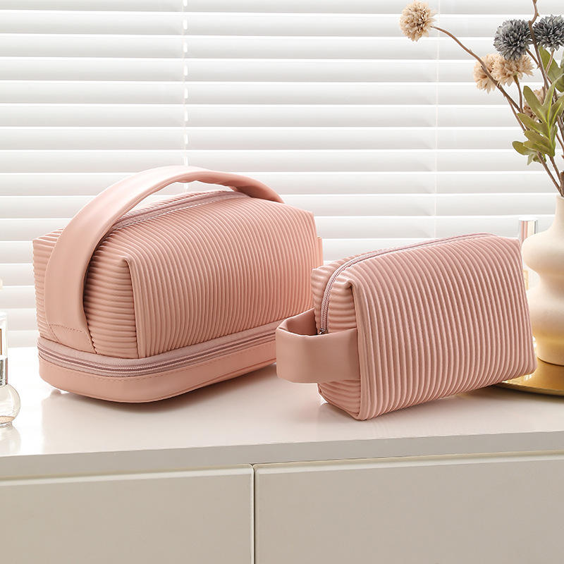 New Design Custom Leather Premium Toast Makeup Bag Double Layer Travel Pu Cosmetics Storage Toiletry Bag with Soft Handheld