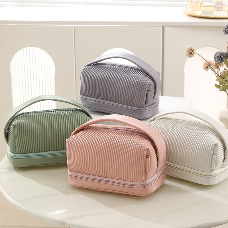 New Design Custom Leather Premium Toast Makeup Bag Double Layer Travel Pu Cosmetics Storage Toiletry Bag with Soft Handheld
