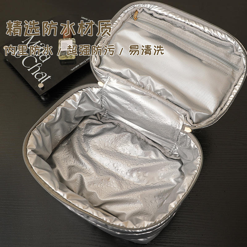 Professional Makeup Bag Supplier Tycoon White Black Cosmetic Storage Pouch Waterproof Toiletry Organizer Bag for Travel